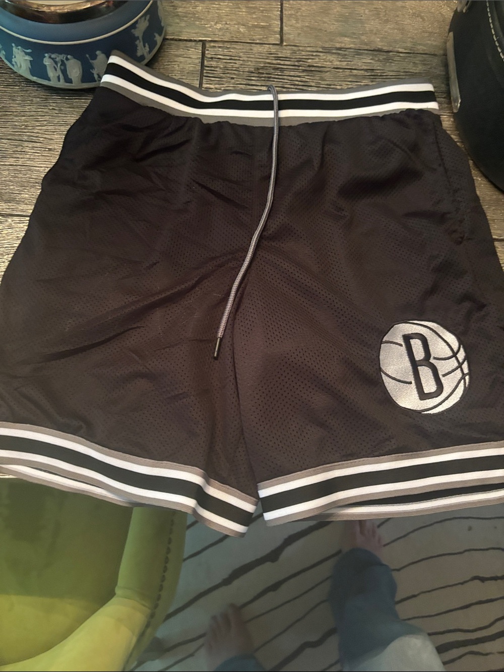 Brooklyn Nets Men's Black Athletic Basketball Shorts